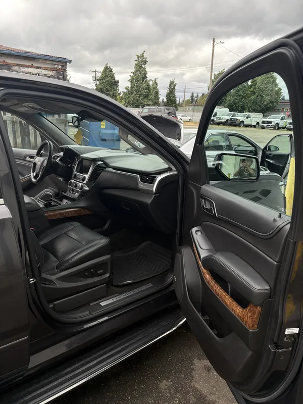 Chevrolet SUV front seats after a detail