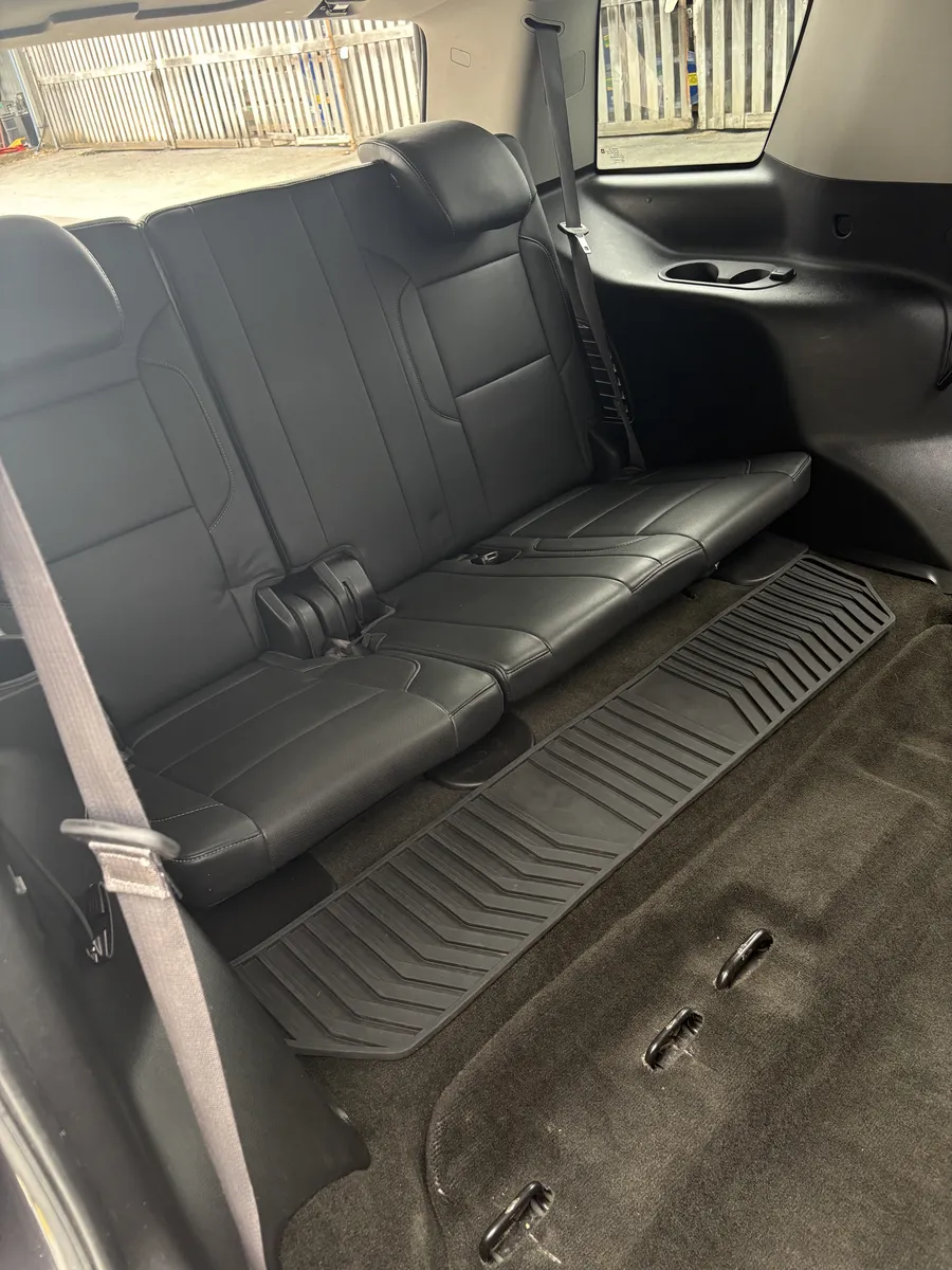 Same Chevrolet SUV third-row seats and floor after the detail